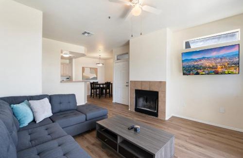 Central Scottsdale Apartment | 1BD Pool & Hot Tub Gym Scottsdale Resort Feel