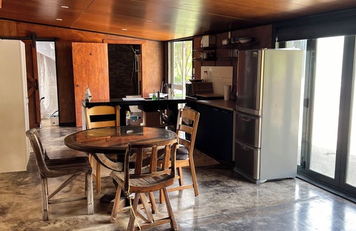 Bay of Plenty Region Cottage | 1bedroom/bathroom open shed space close to beach’s , great fishing area ,