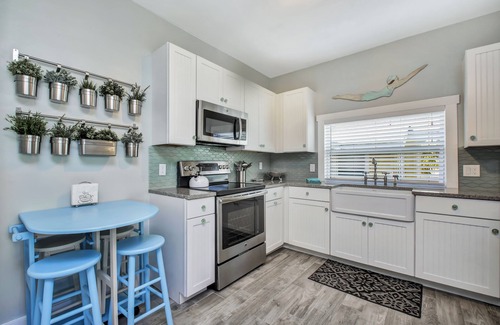 Clearwater Beach Cottage | 1BR/1BA NEW Coastal Boutique Cottage. HGTV Worthy! Sleeps 4. Steps to Beach!