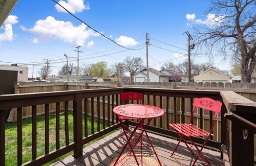 North Kansas City Apartment | 1BR/1BA Studio in NKC|Great Location+Walkable