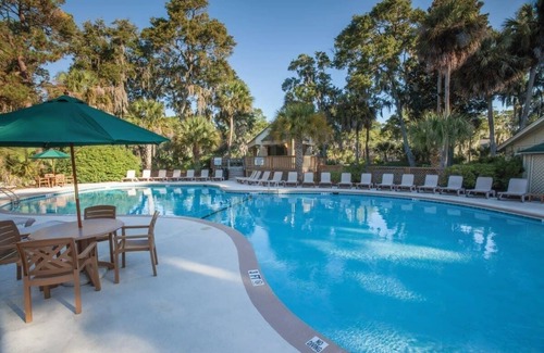 Ocean Ridge Condo | 1BR Coastal Retreat w/Balcony at Ocean Ridge