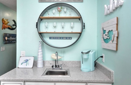 Ocean Isle Beach Condo | 1BR Direct Ocean Front with Ocean Front Pool - walk to everything!-