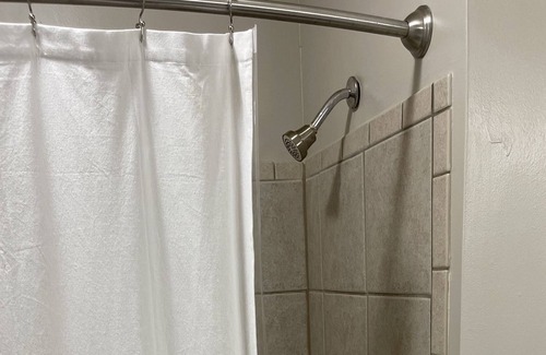 Commonwealth Apartment | 1br homelike luxury downtown