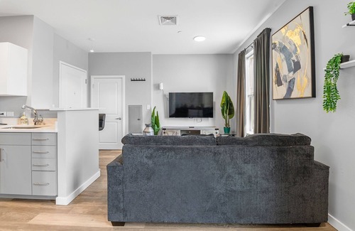 Everett Apartment | 1BR Near Encore Boston 4371