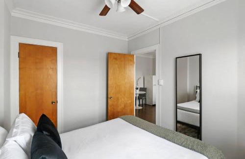 Hyde Park Apartment | 1BR Stylish & Modern Chicago Apartment - Kenwood 508 rep