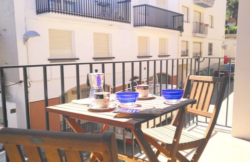 Llafranc Apartment | 1SAB 01 - Cosy 2 bedroom apartment located just 100m from the lovely beach of Llafranc