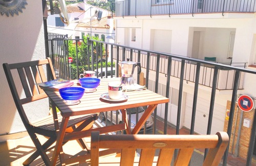 Llafranc Apartment | 1SAB 01 - Cosy 2 bedroom apartment located just 100m from the lovely beach of Llafranc