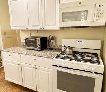 Oneonta Apartment | 1st Base Apt 1 All Star Baseball Rentals