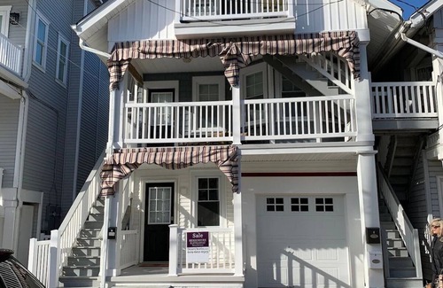 North End Condo | 1st Floor 2BR/1BA Getaway – Short Walk to Beach & Boardwalk!