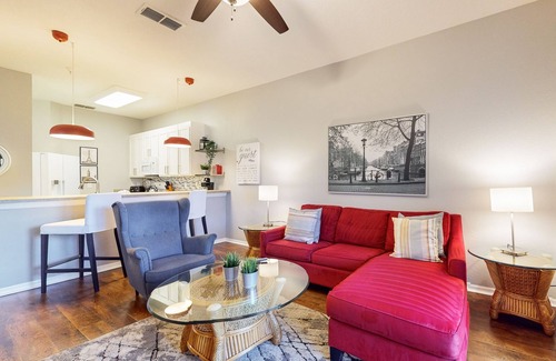 Bahama Bay Condo | 1st floor condo w/gym, sauna, basketball court, near theme parks