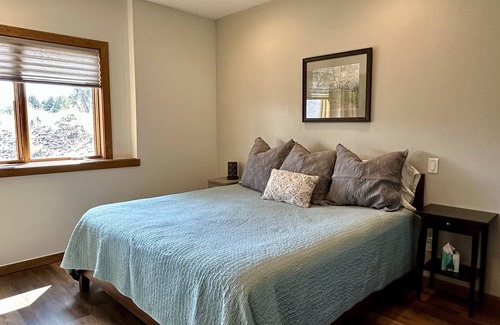 Edwards House | 2/2.5 Home w/Amazing Views on 35 acres-Pet friendly