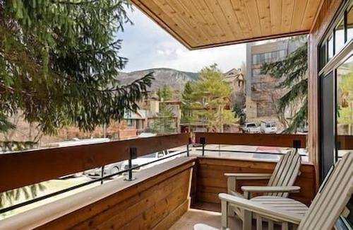 Aspen Apartment | 2/2 Bedroom Condo, Aspen Core, Hot Tub, Pool!