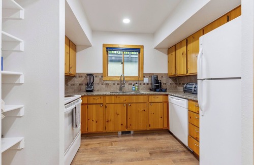 The Reserve House | 2,284 sq ft Mountain Home w/Hot Tub & Steam Room