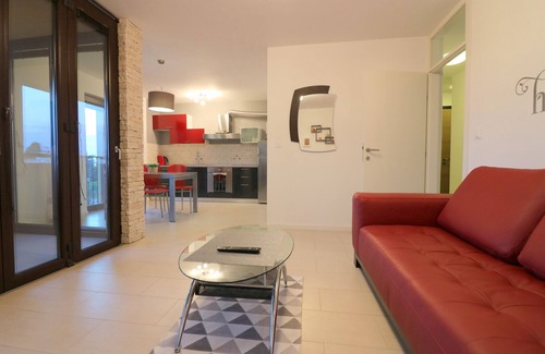 City Center Apartment | 2-3 persons, Porec center, close to the beach, wifi, air conditioning