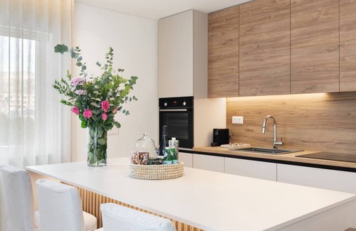 Glyfada Apartment | 2-BDR SV Elegance Luxury Apt with Shared pool