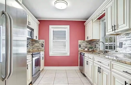 Port Wentworth House | 2-bdrm Bungalow 15 min from Downtown w/WiFi, Central Air