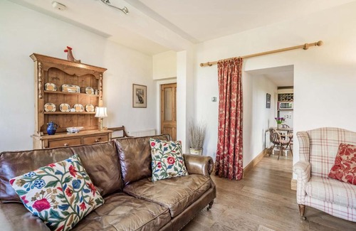 Lindale House | 2 Beacon High