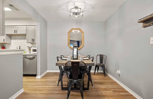 Northeast Pensacola Condo | 2 bed/2 bath condo * Balcony * All New * Bears Den G