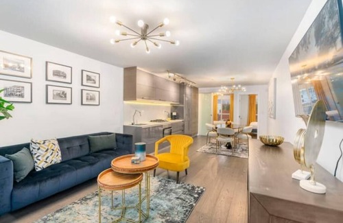 Crosstown Apartment | 2 bed+2 bath Downtown Vancouver luxury Apt.