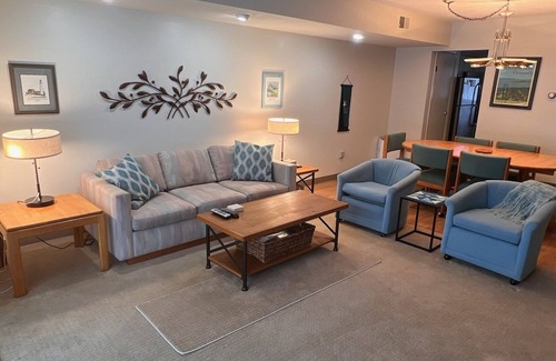Cedar Condo | 2 bed, 21/2 bath condo, heated pool