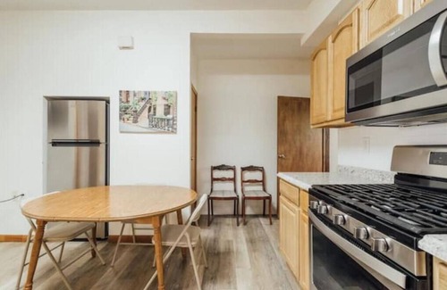 North Ironbound Apartment | 2 bed across shopping plaza