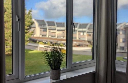 Truro Apartment | 2 Bed Apartment - Boscawen Woods - Panoramic Views