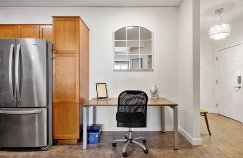 Mission District Condo | 2-Bed by River, AC, Free Parking, Near Saddledome