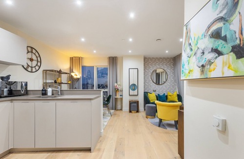 Canary Wharf Apartment | 2 Bed | Canary Wharf | Stunning Views