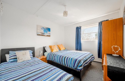 Contin Ski Chalet | 2 Bed Chalet - Sleeps 3 - Parking - Wifi