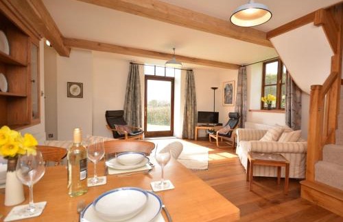 Compton Martin House | 2 Bed in Cheddar TFORG