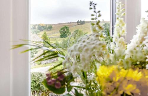 Kettlewell House | 2 Bed in Kettlewell 87598
