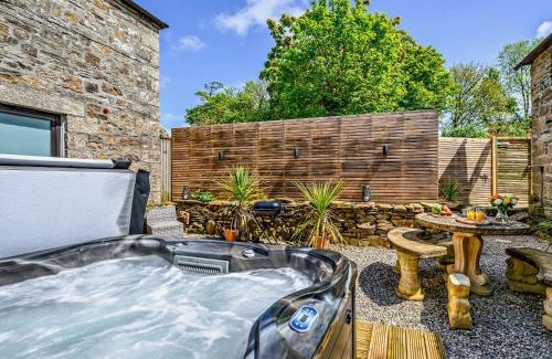 Lanhydrock House | 2 Bed in Lanhydrock 90216