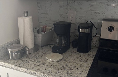 Southmont House | 2 bedroom, 2.5 Townhome in charming Trinity with privacy & close to Interstate