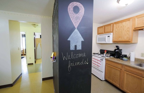 Downtown Pittsburgh Apartment | 2 Bedroom 2 Bath | City Views!