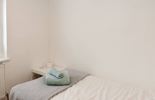 Robertsbridge Cottage | 2 bedroom accommodation in Robertsbridge, near Hastings