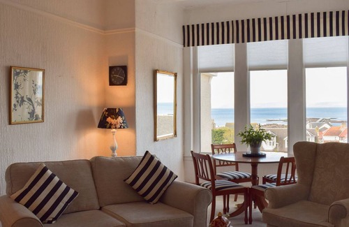 Seamill Cottage | 2 bedroom accommodation in Seamill, near West Kilbride