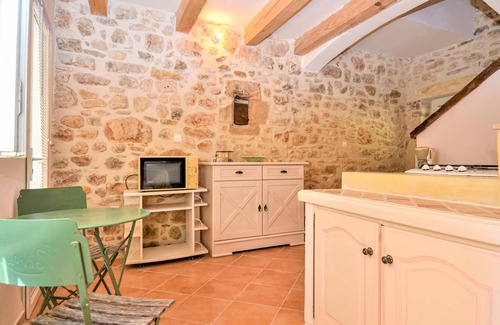 Goudargues House | 2 bedroom accommodation in Goudargues