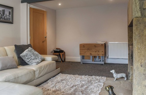 Greetland Cottage | 2 bedroom accommodation in Greetland