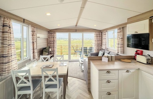 Castle Douglas House | 2 bedroom accommodation in Sandgreen