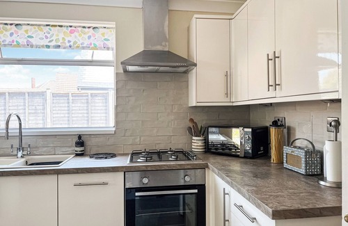 Rhiwbina Cottage | 2 bedroom accommodation in Cardiff