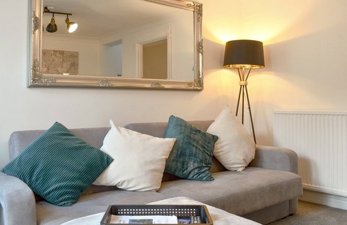 Malvern Cottage | 2 bedroom accommodation in Malvern