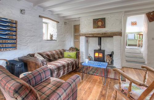 Rhydlewis Cottage | 2 bedroom accommodation in Hawen