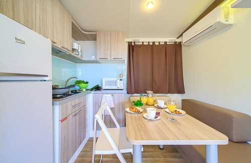 Brzac House | 2 bedroom amazing (sta)caravan in Glavotok