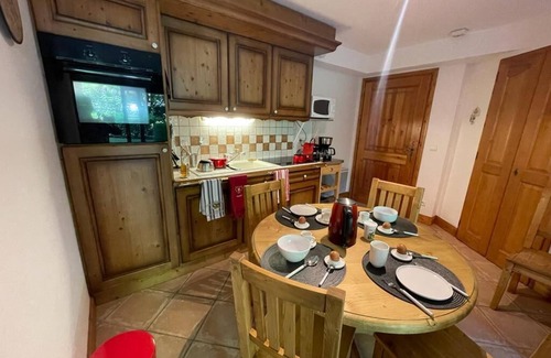 Samoens Apartment | 2-bedroom apartment central location 5mn to the ski lift