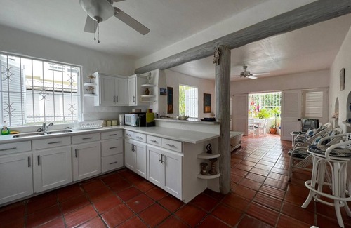 Mullins Apartment | 2 Bedroom Apartment in the Heart of the West Coast. Close to Mullins Beach