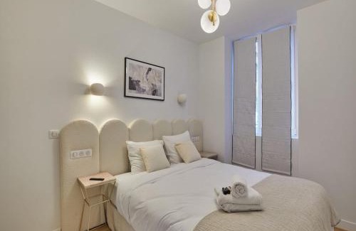 Belleville Apartment | 2-Bedroom Apartment with A C Canal St Martin