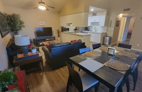 Apache Junction Condo | 2 Bedroom Condo-Mountain Views-Heated Pool