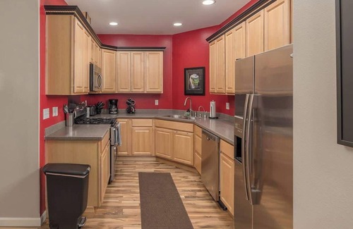 Alyeska Apartment | 2 Bedroom Condo w/Hottub! In the Heart of Girdwood