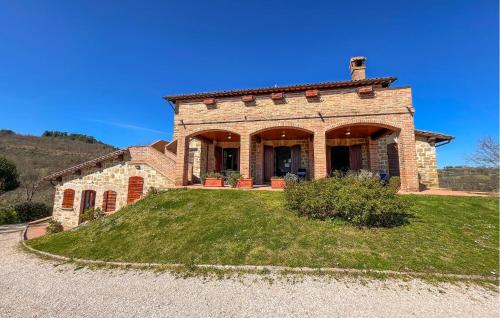Monteluiano Apartment | 2 Bedroom Cozy Apartment In Gubbio