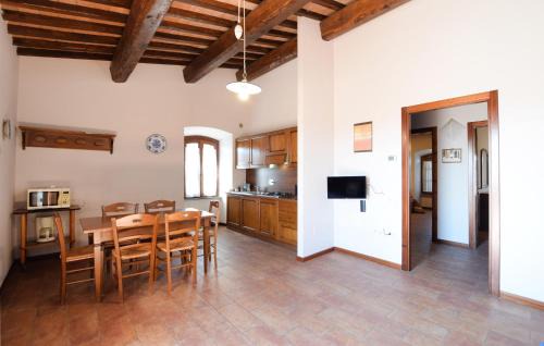 Monteluiano Apartment | 2 Bedroom Cozy Apartment In Gubbio